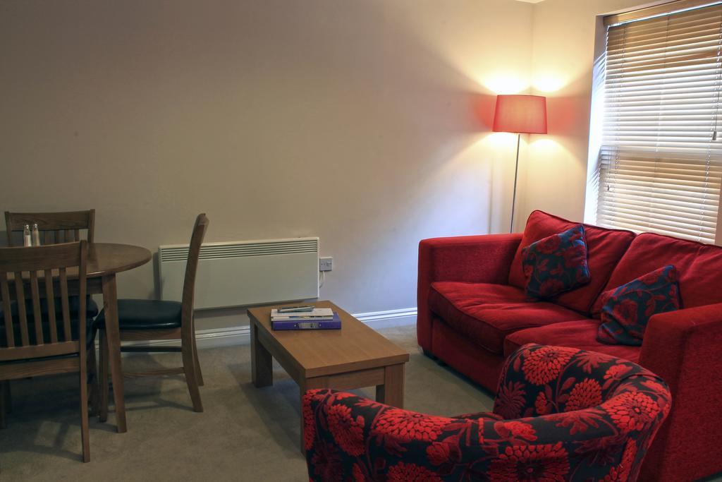 Victoria Cloisters Apartments York Room photo